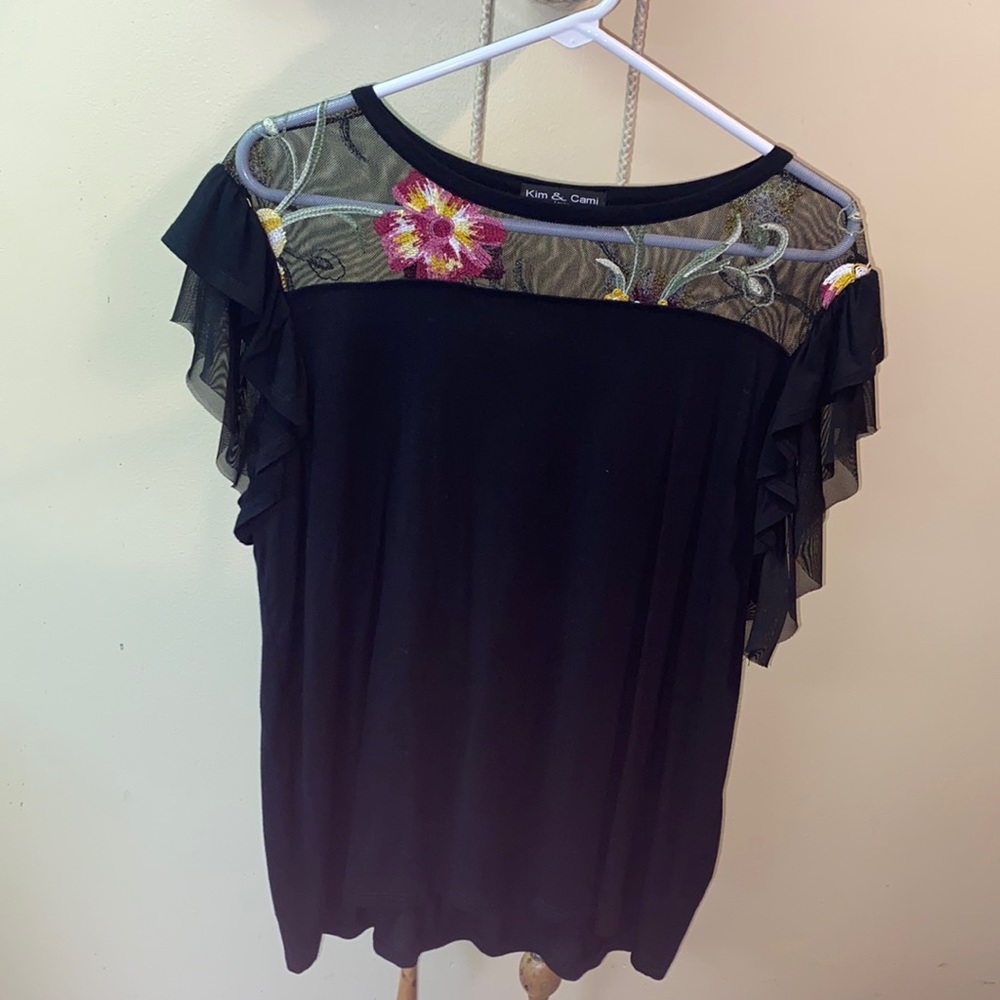 Women’s short sleeve mesh top